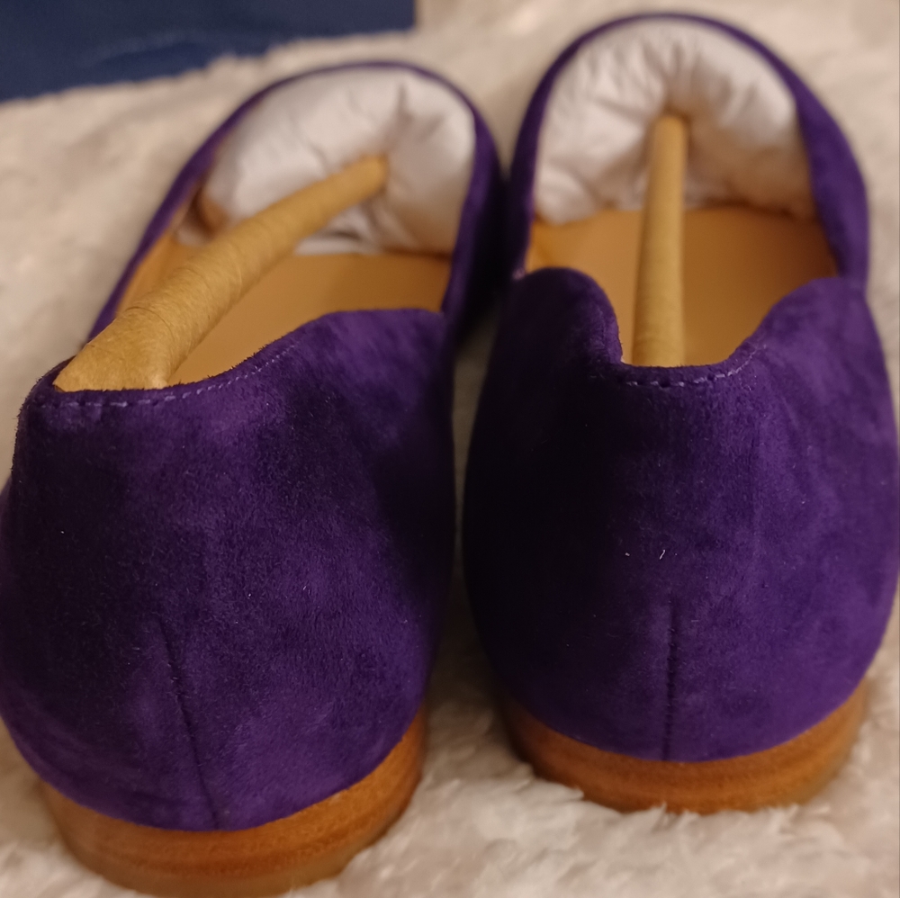 Shoes - Picture 2 of 8